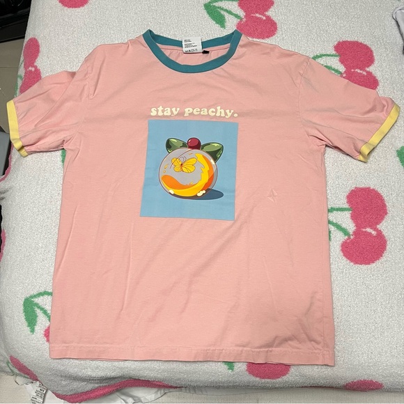 MeganPlays Stay Peachy T-Shirt Merch - Picture 1 of 2